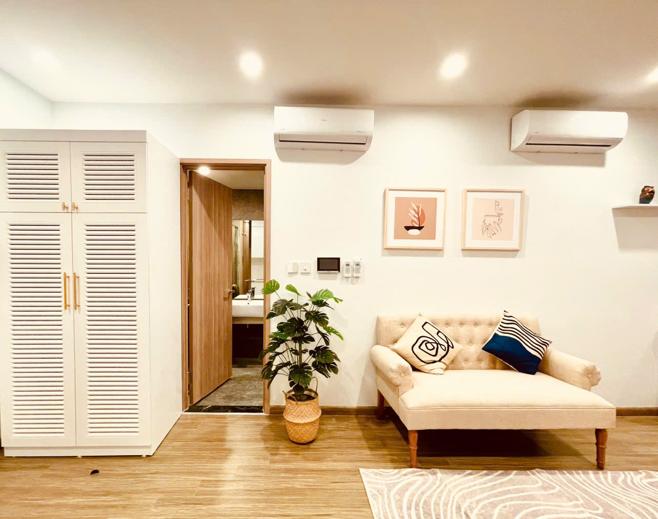 z6141150697802_2d69746c3aa8c4ea999d7559a4d18ed9